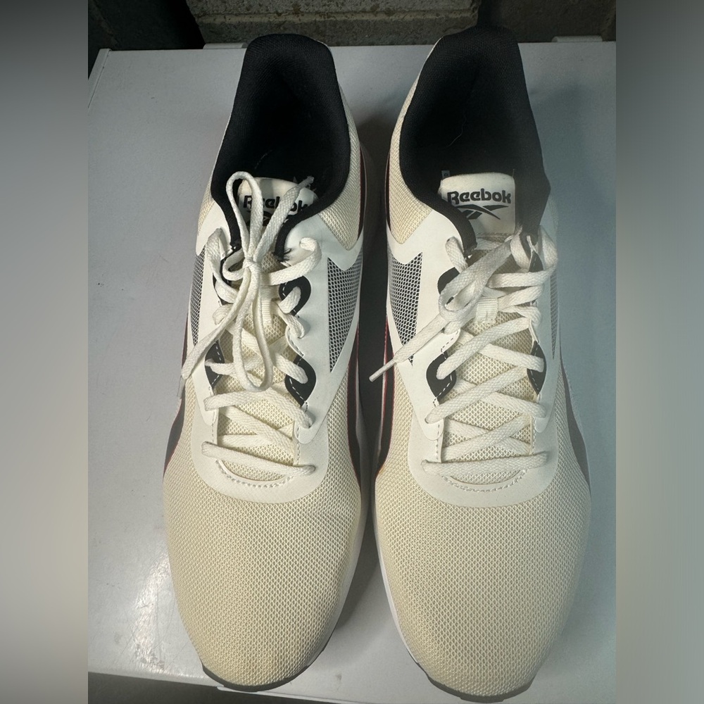 Reebok Lite Plus 3 running shoes